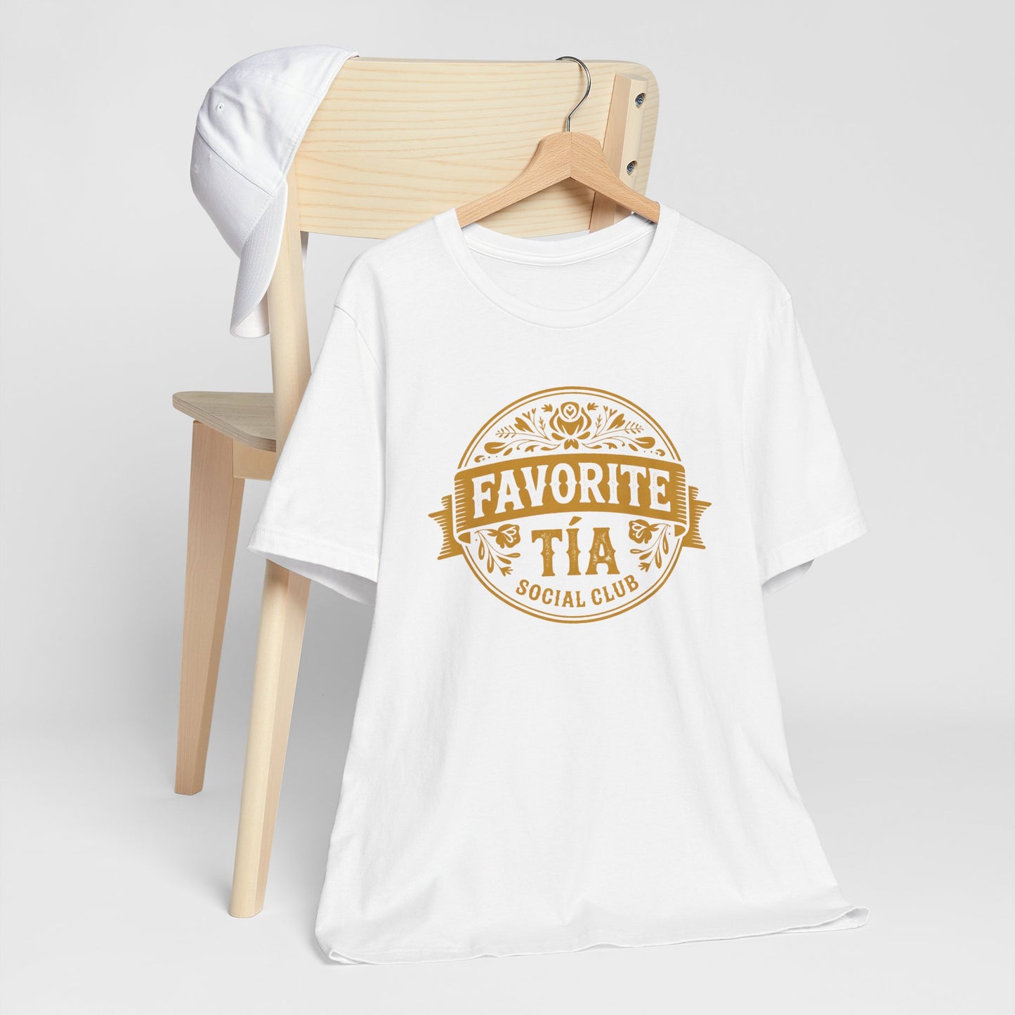 Tia T-Shirt - Proud Tía Gift - Latina Aunt Shirt - Spanish Family Gift - Regalos Para Mujer - Bilingual Tee