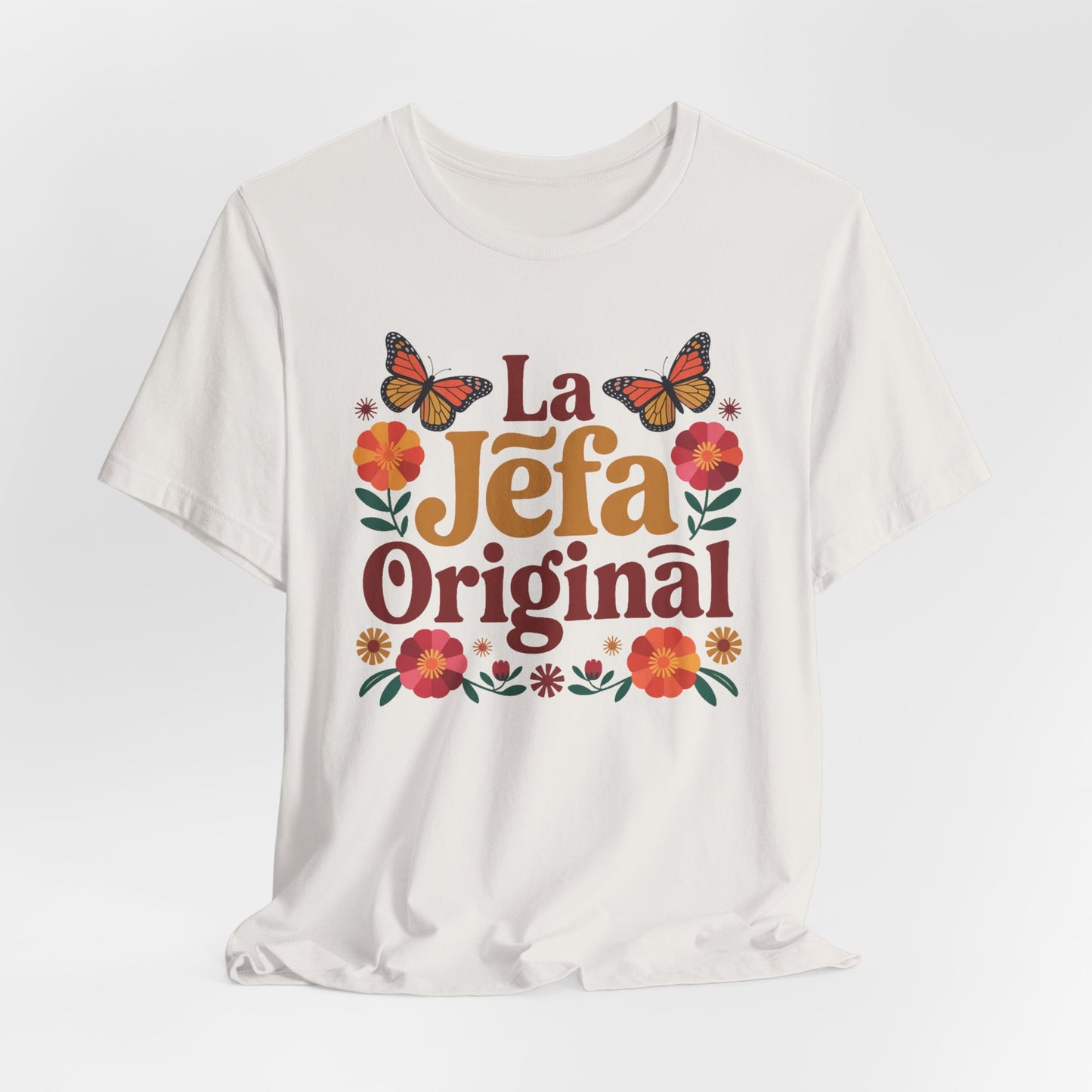 La Jefa T-Shirt - Latina Boss Lady Shirt - Mujer Fuerte Empowerment Tee - Hispanic Boss Babe Gift for Her