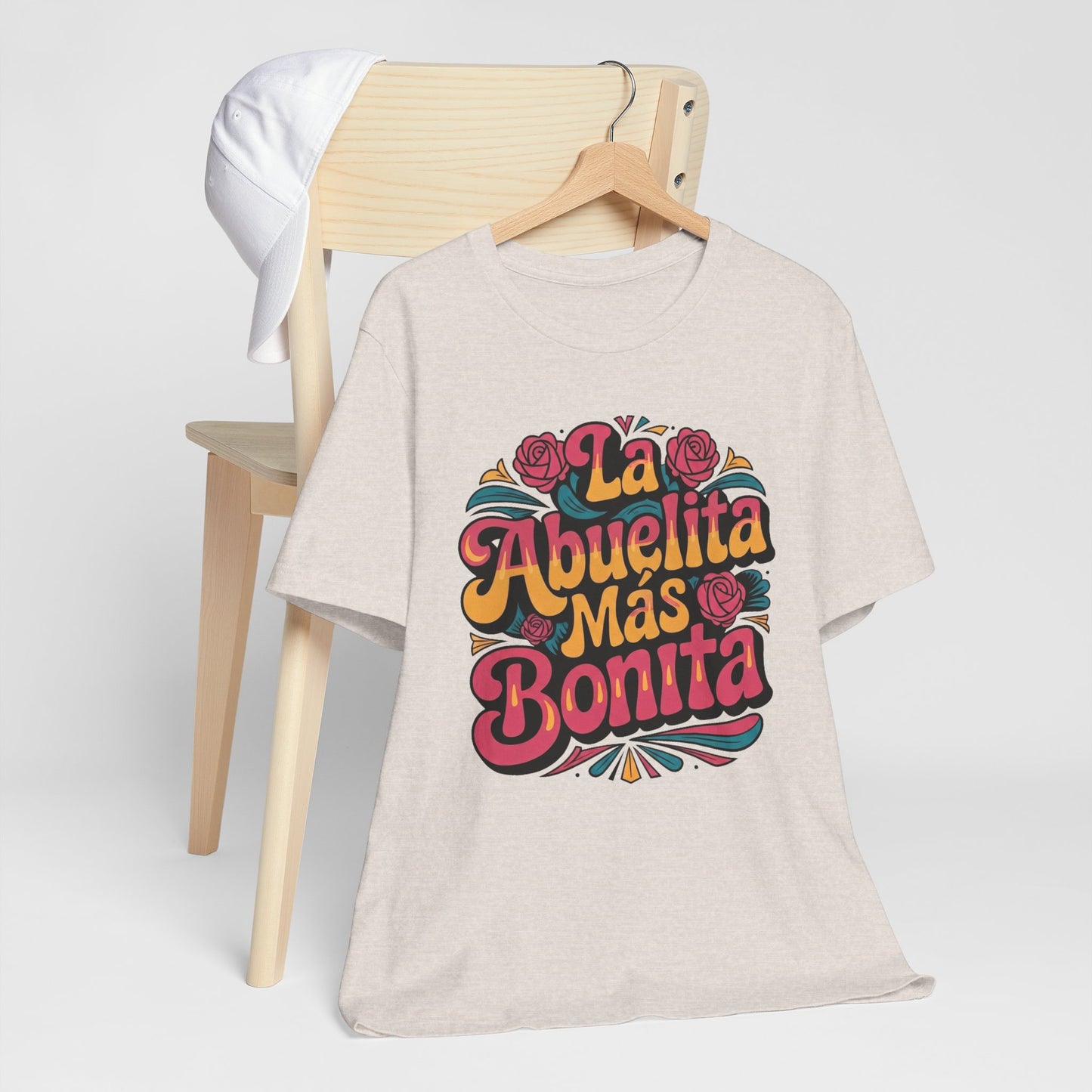 Groovy Art La Abuelita Mas Bonita Shirt, Abuelita Gift, Latina Grandmother Gift,  Abuela Birthday Gift, Mother's Day Abuela