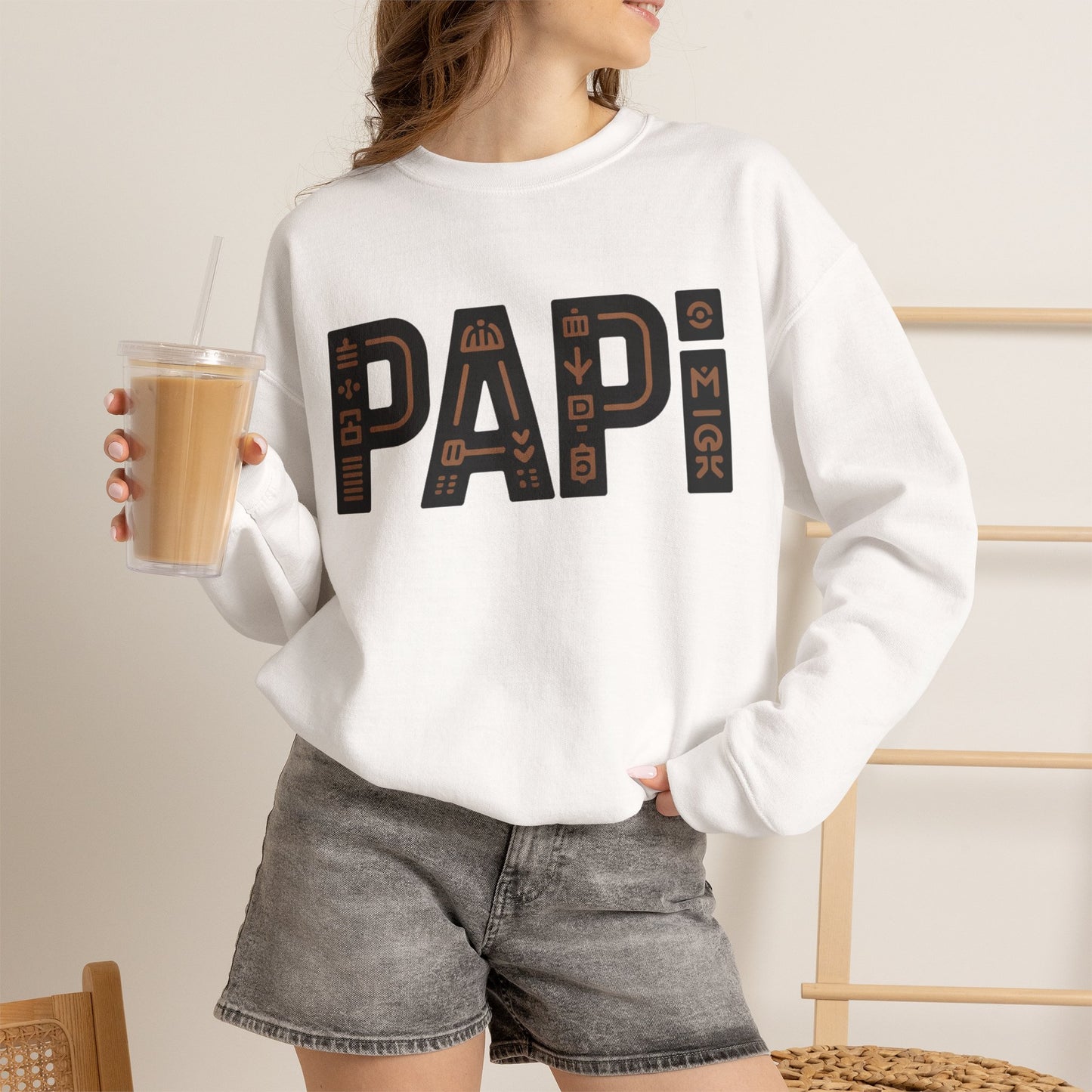 Papi Sweatshirt - Latino Dad Gift - Spanish Father Pullover - Papi Regalo - Hispanic Family Shirt - Daddy Sweatshirt