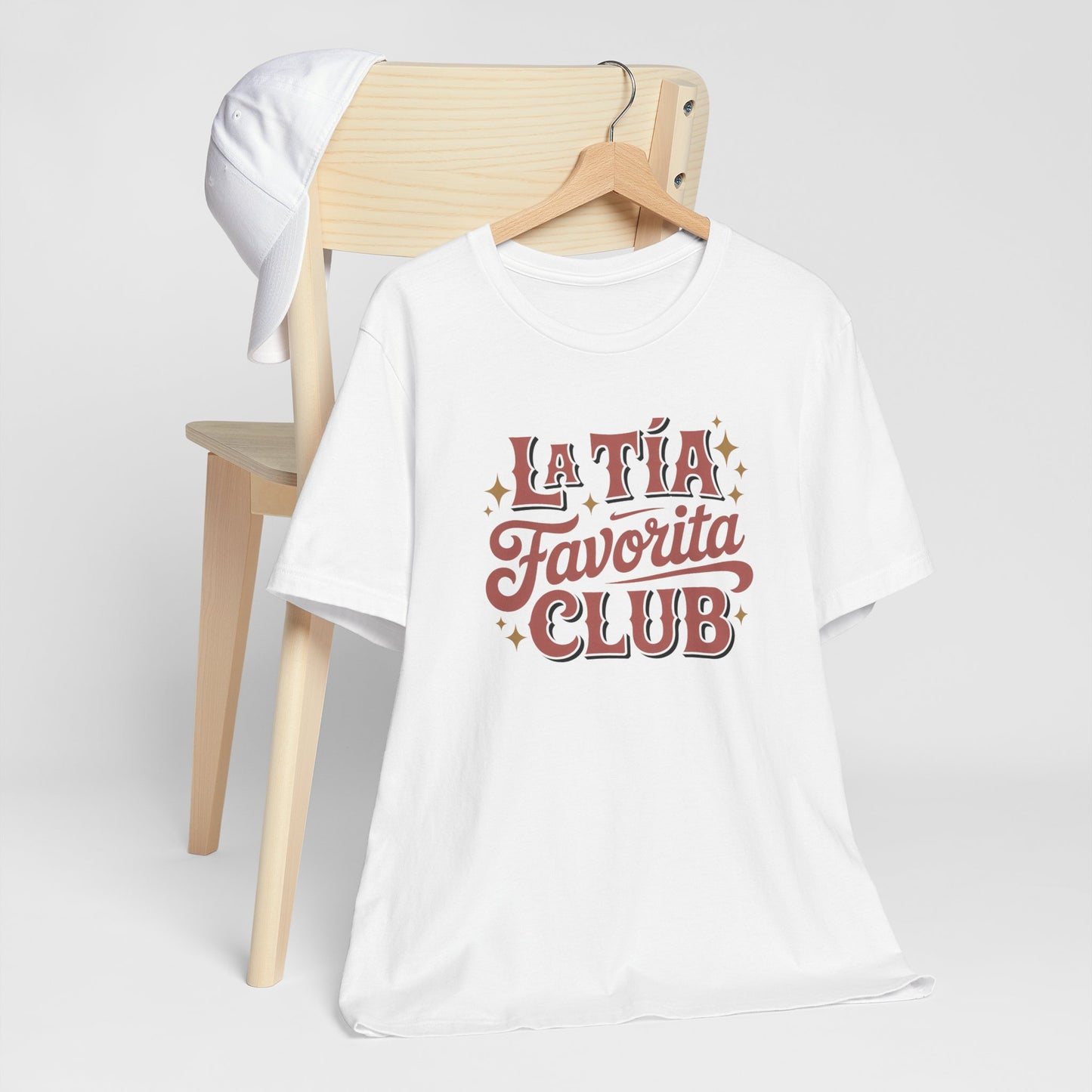 Tia T-Shirt - Proud Tía Gift - Latina Aunt Shirt - Spanish Gift for Her - Regalos Para Mujer - Familia Pride Tee