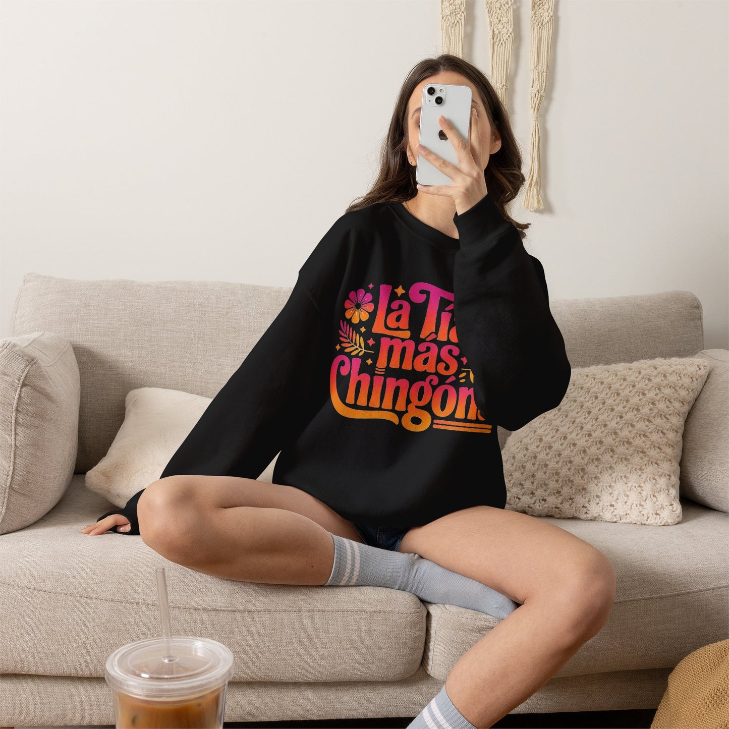 Tia Sweatshirt Gift - Best Tia Ever Latino Family Hoodie - Tia Favorita Proud Tia Apparel - Mi Tia Querida Regalo
