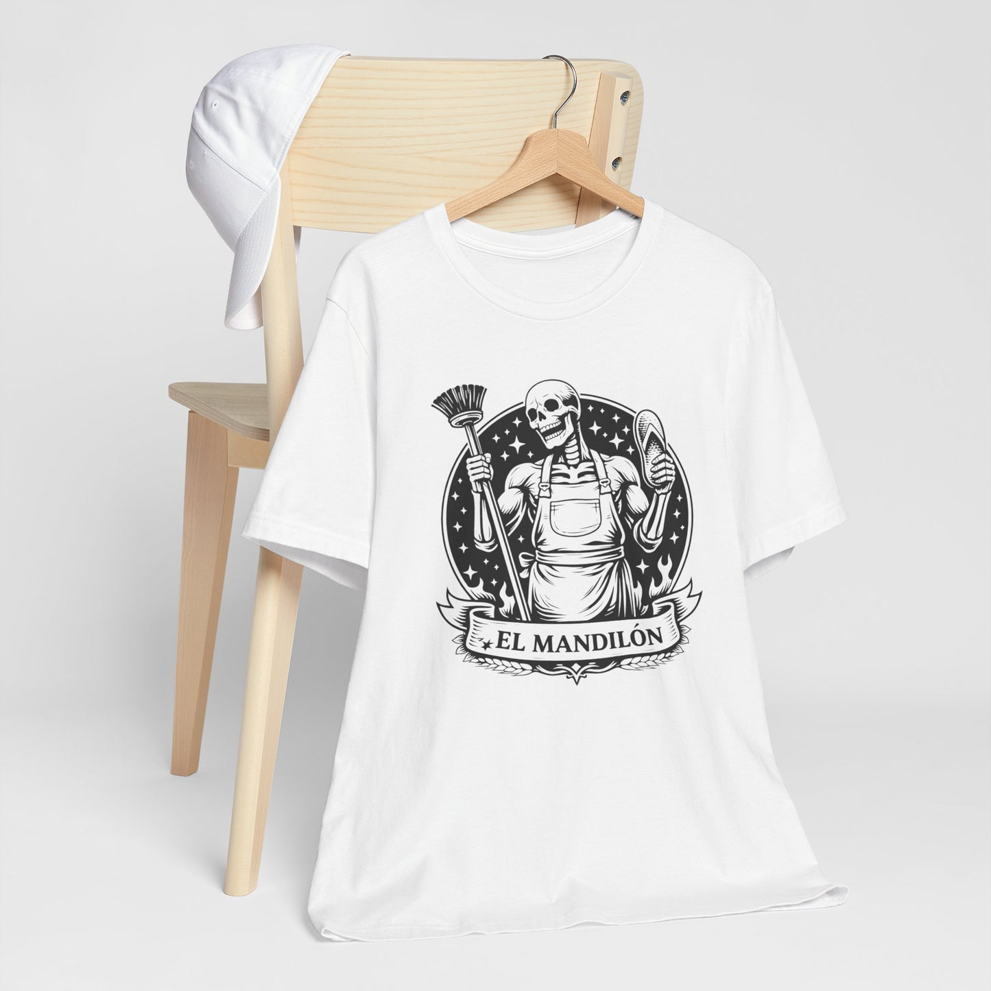 El Mandilon T-Shirt - Funny Latino Tee Gift for Hispanic Dad - Mexican Sayings Shirt - Spanish Humor Gift