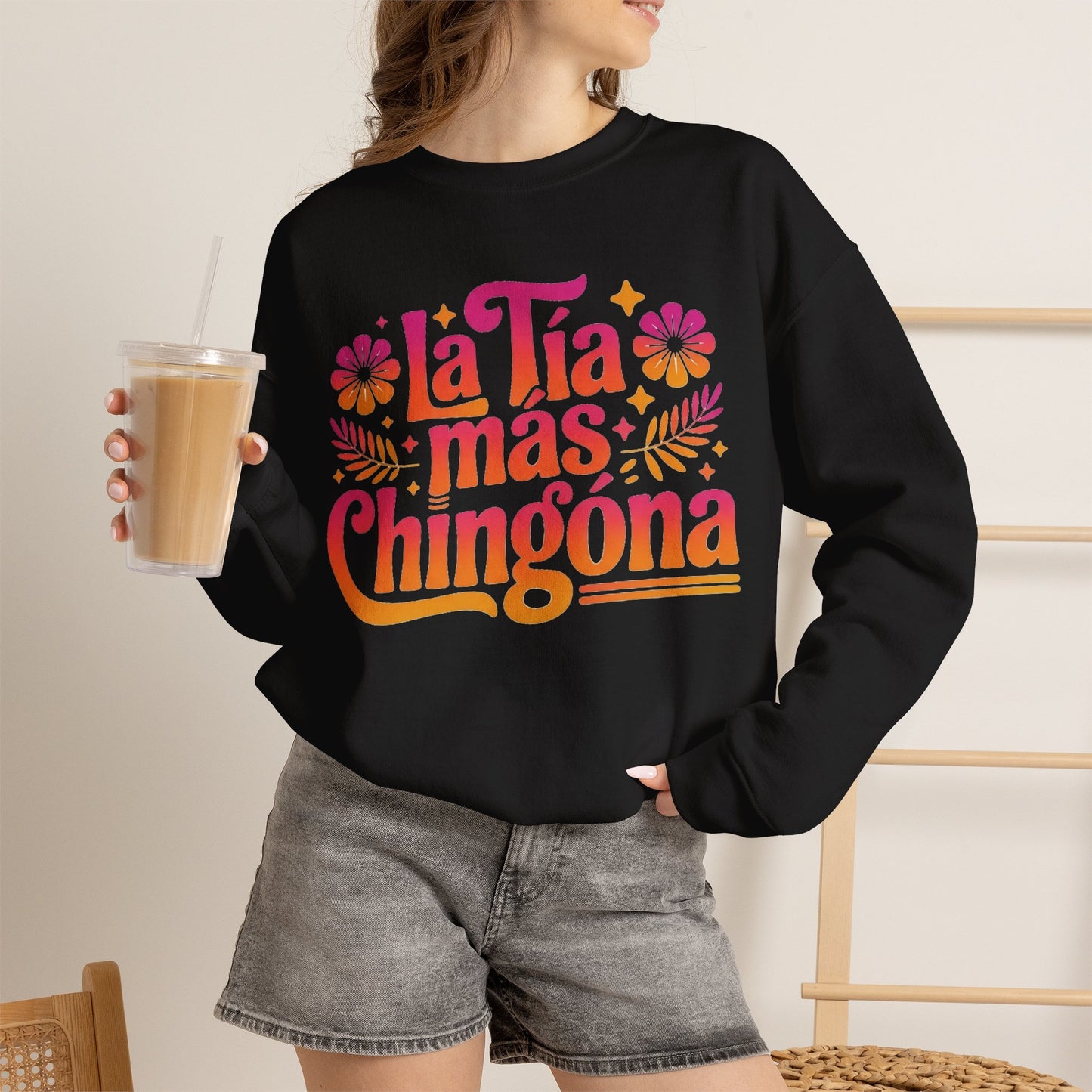 Tia Sweatshirt Gift - Best Tia Ever Latino Family Hoodie - Tia Favorita Proud Tia Apparel - Mi Tia Querida Regalo