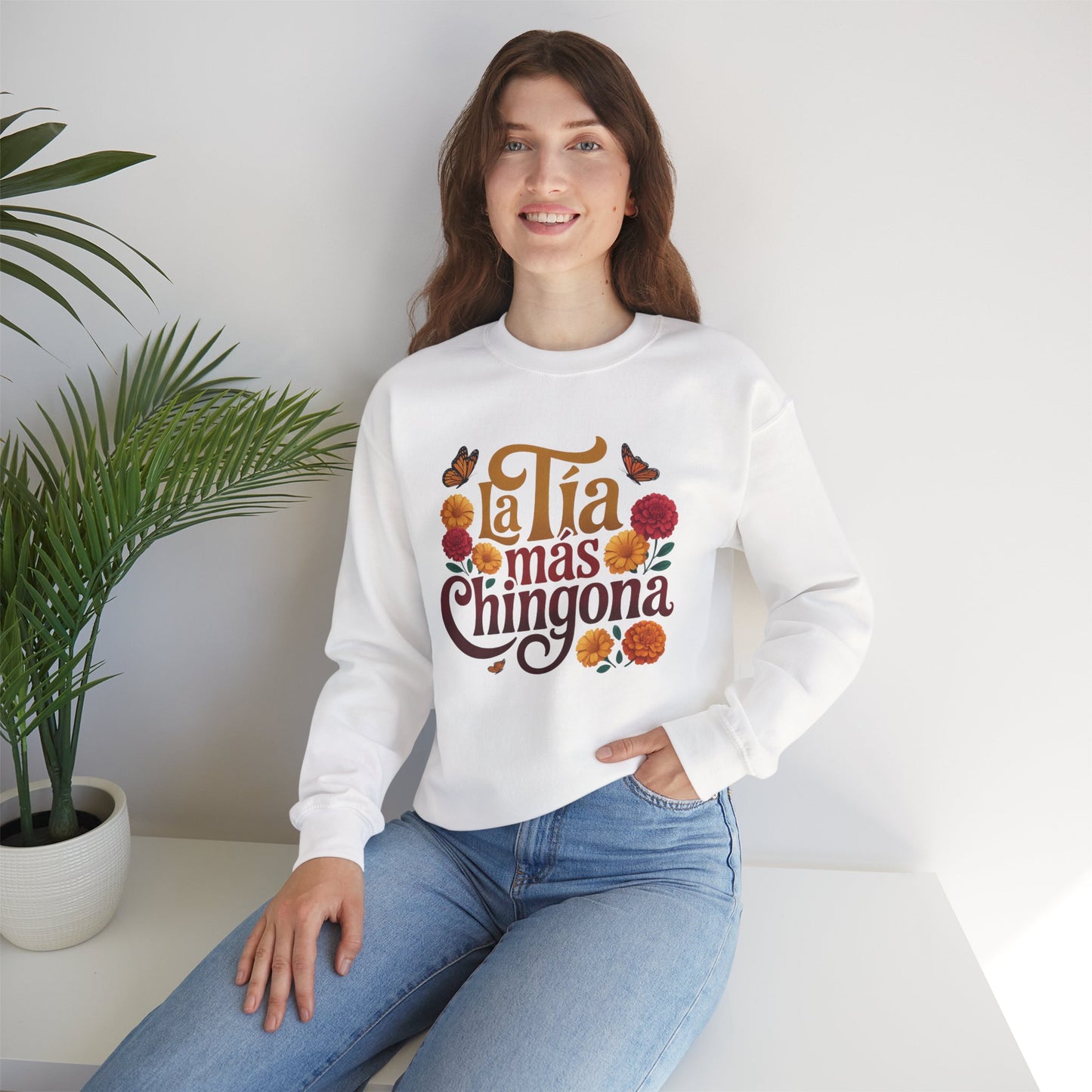 Tia Sweatshirt - Best Tia Ever Gift - Latino Family Shirt - Hispanic Aunt Sweatshirt - Tia Regalo - Proud Tia Love