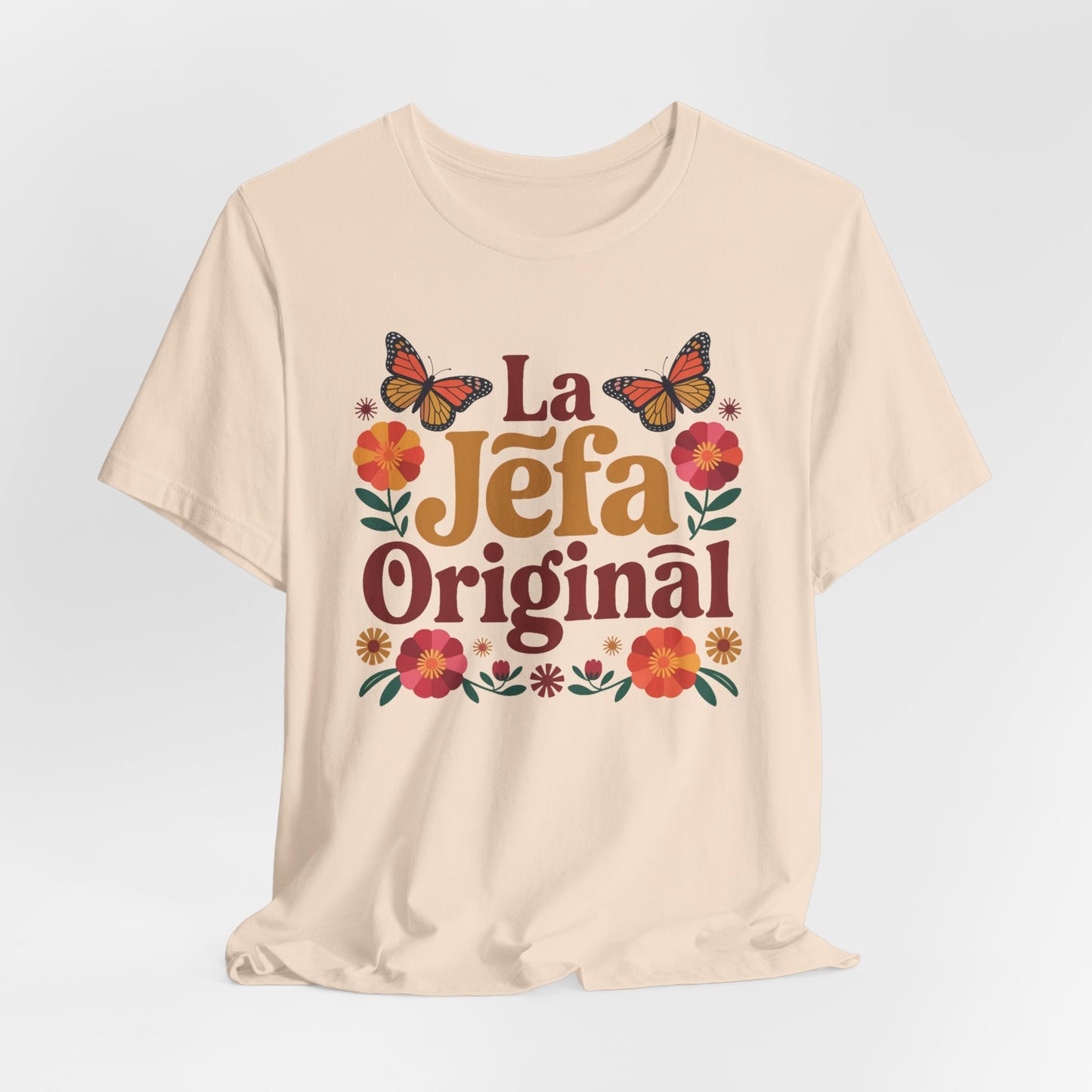 La Jefa T-Shirt - Latina Boss Lady Shirt - Mujer Fuerte Empowerment Tee - Hispanic Boss Babe Gift for Her