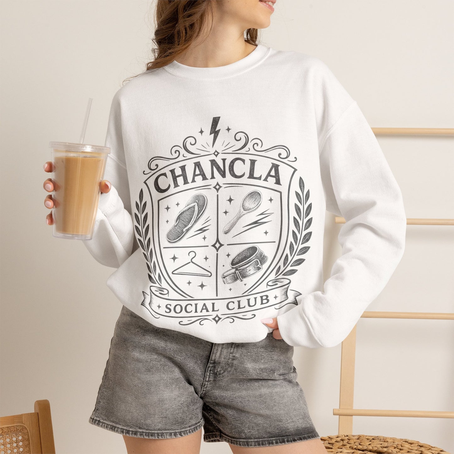 Comadre Energy Sweatshirt - Chancla Vibes Latina Gift - Sudadera Mujer - Spanish Gifts for Her - Latina Pride Power