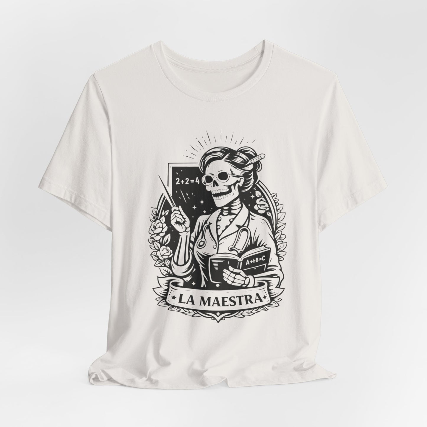 La Maestra T-Shirt - Teacher Gift Tee for Latina Educator - Professional Hispanic Teacher Shirt - Maestra Regalo